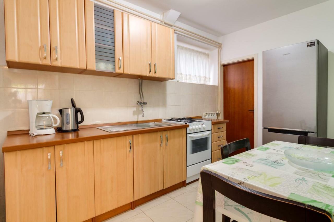 Apartments Perka Near Beach Пула Екстериор снимка