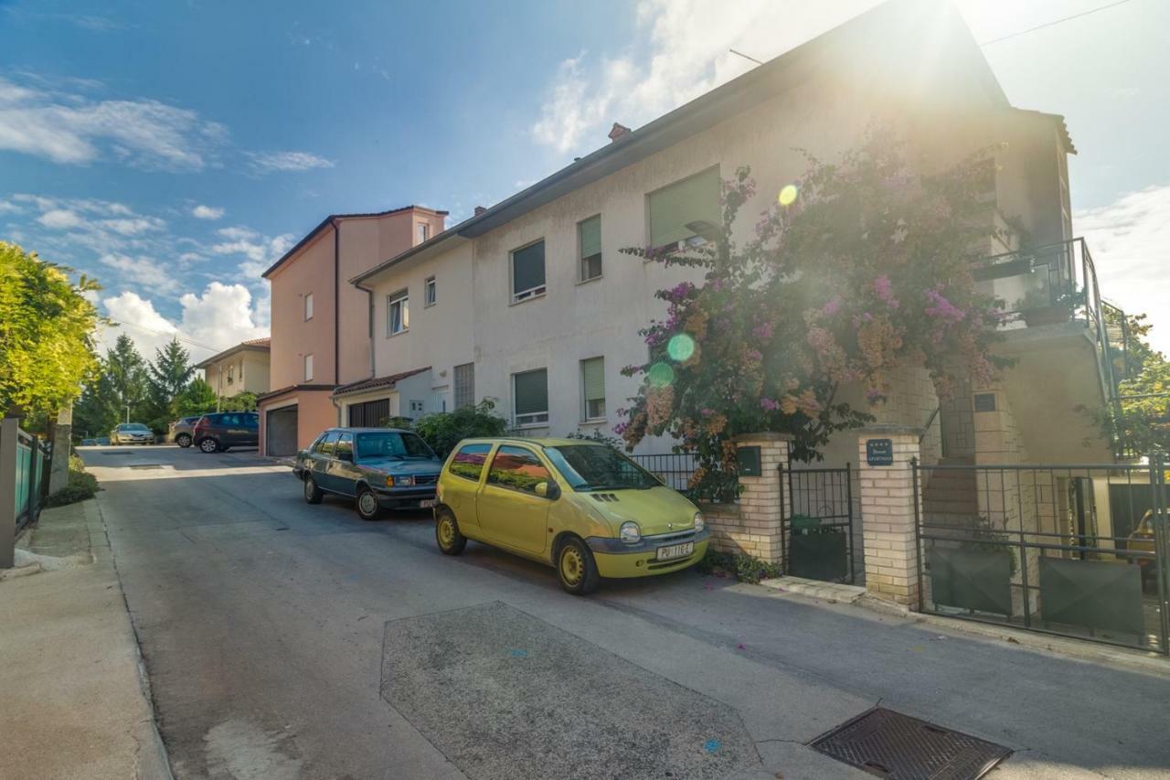 Apartments Perka Near Beach Пула Екстериор снимка